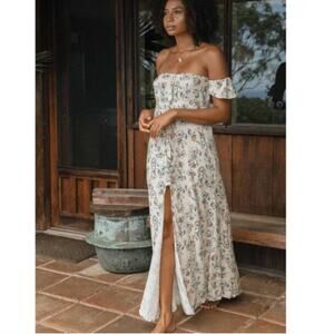 Yireh Lina maxi dress in magnolia Sz M off the shoulder Sz M